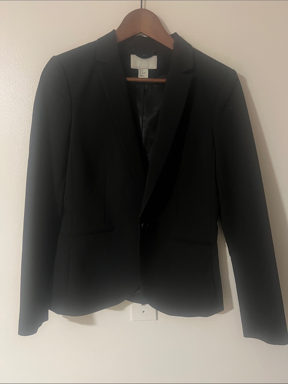 H&M Tailored Black Women's Blazer - Classic Single-Button Jacket